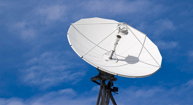 Satellite receiver antenna