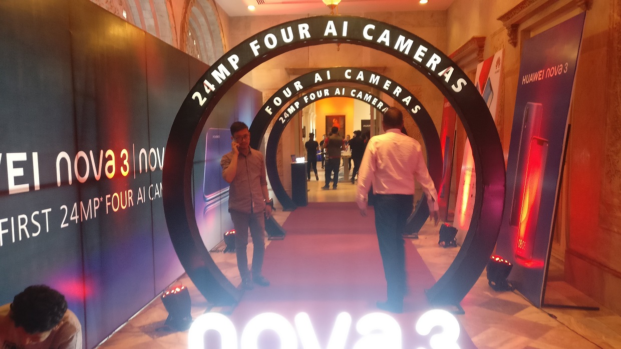 Huawei Nova 3 features 24 MP four AI Cameras